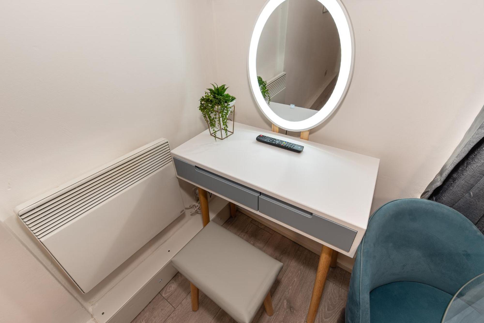 Chic Studio Apartment, Bus 18 To Euston In 30 Min. London Kültér fotó